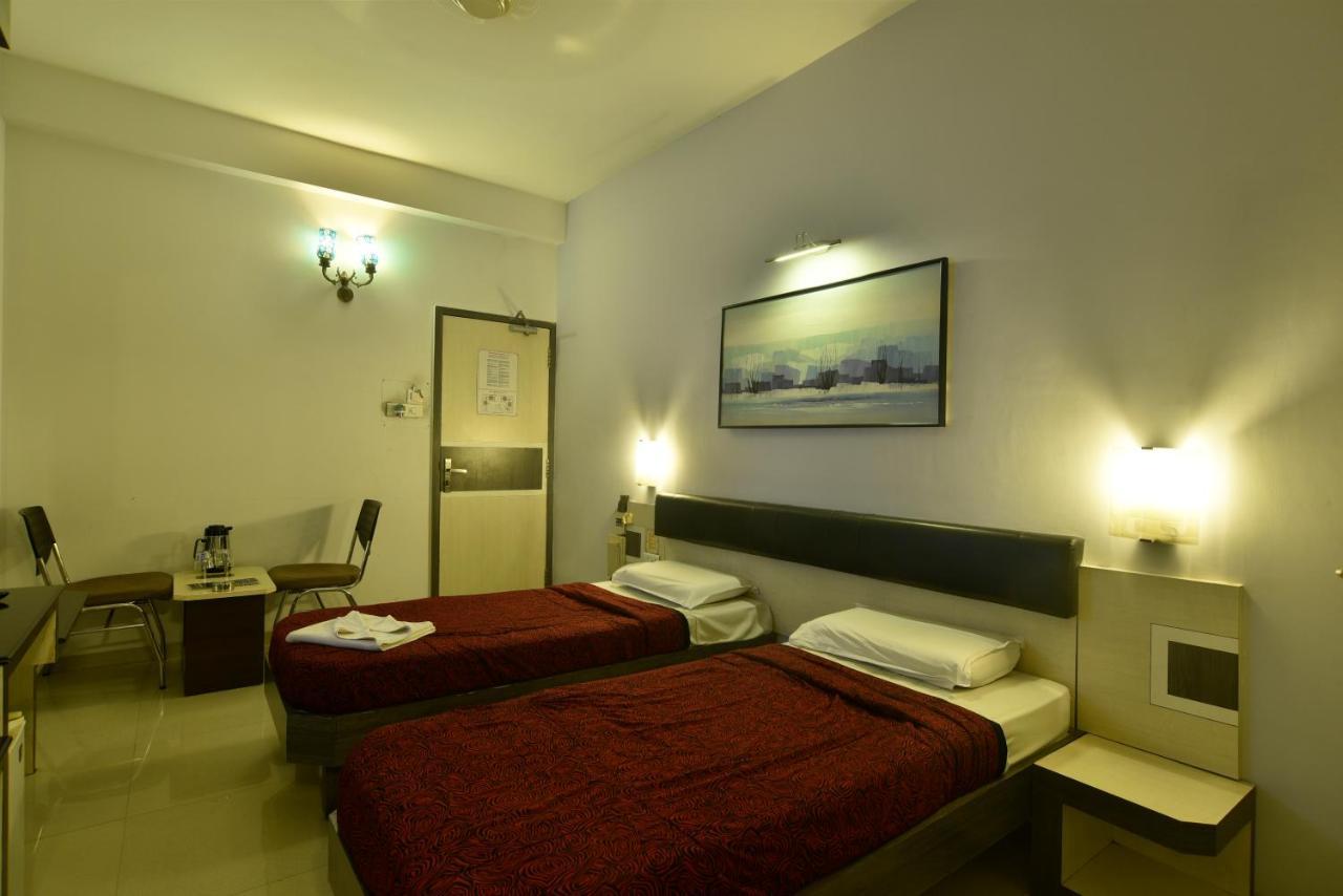 Panchavati Elite Inn Nászik Kültér fotó